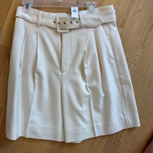 Banana Republic Belted Dress Shorts- size 8 - Brand New with Tags